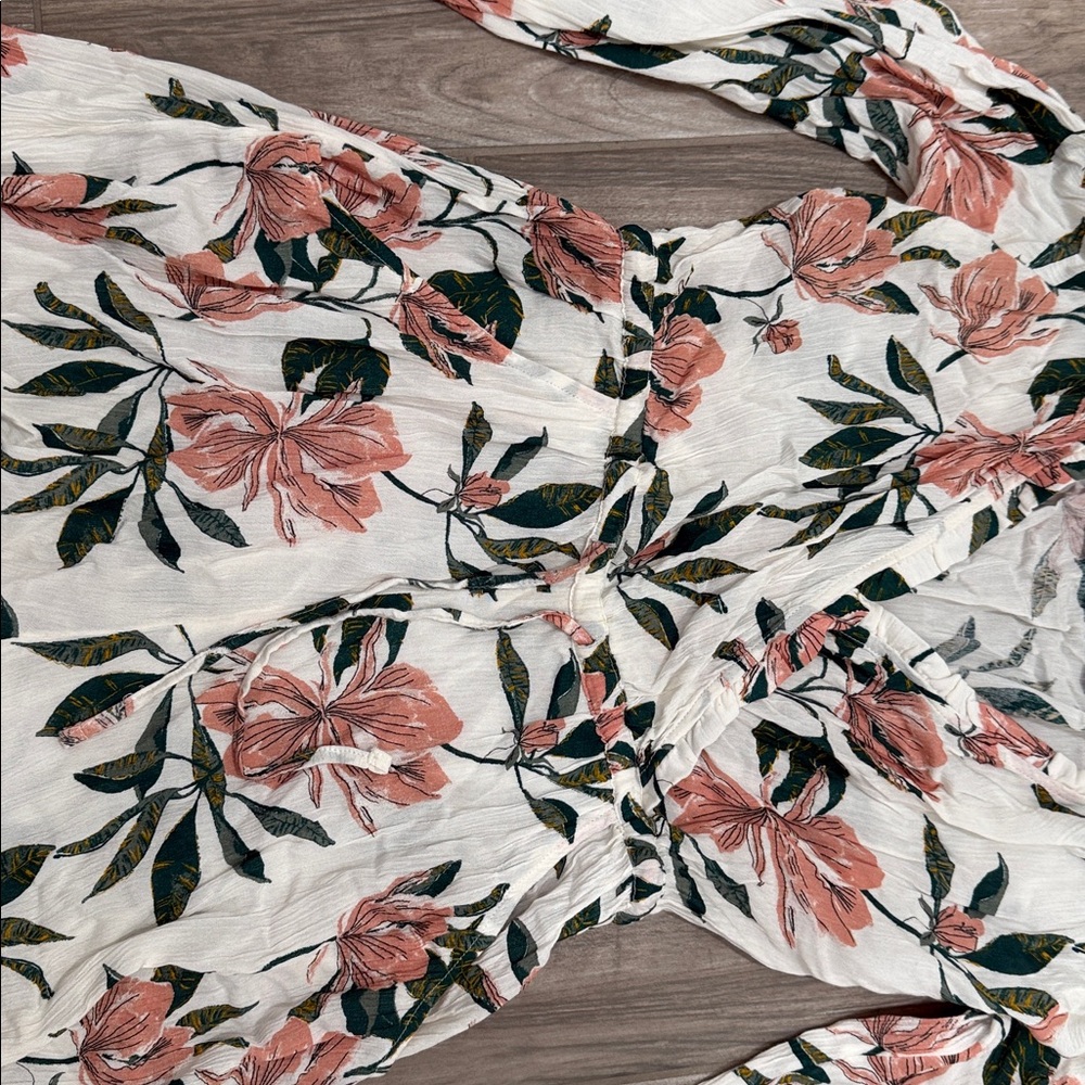 Roxy White and Green Floral Romper - Picture 4 of 4